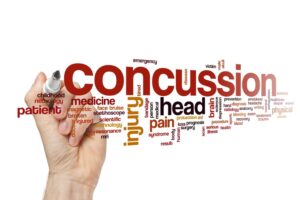 Por qué usted debe contratar a un abogado de accidente de coche después de una conmoción cerebral